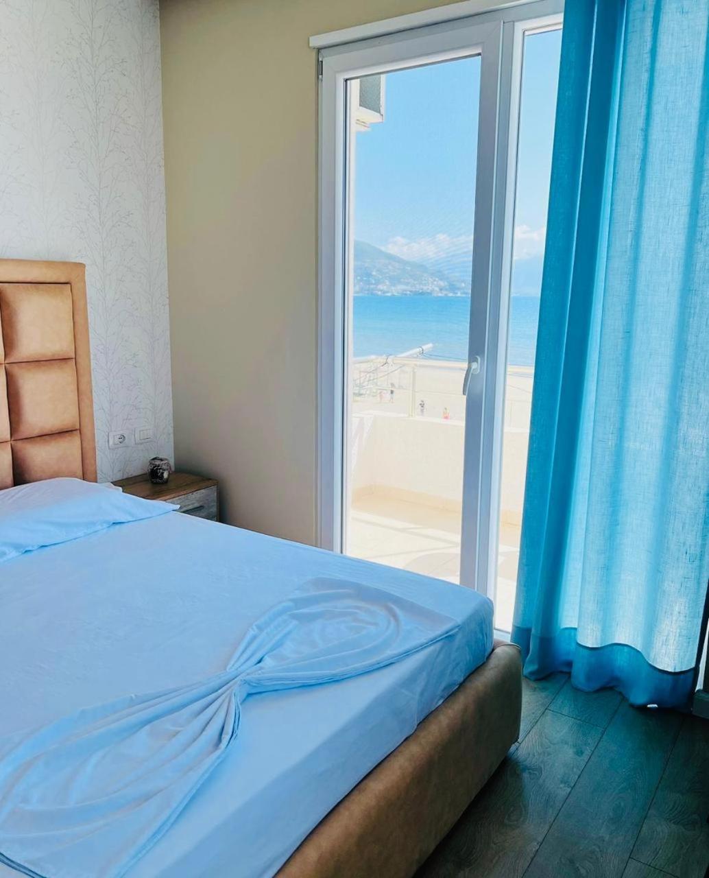 Soleil Apartment With Sunbed & Umbrella วญอเรอ ภายนอก รูปภาพ